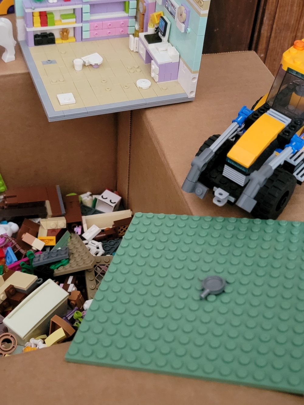 Lego Building Pieces-assorted - Picture 7 of 9